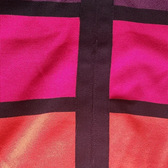 Eye-catching summer Express halter dress  Size M.  New with tags - Picture 4 of 4